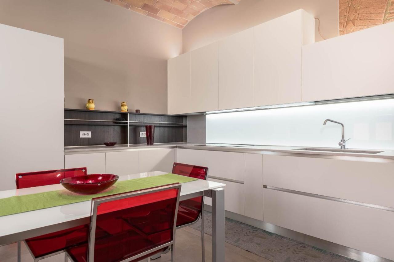 Ferienwohnung Siena Historic Center Stylish Flat With Balcony! Exterior foto