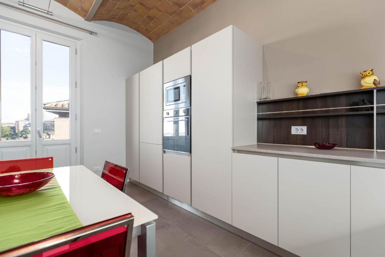 Ferienwohnung Siena Historic Center Stylish Flat With Balcony! Exterior foto